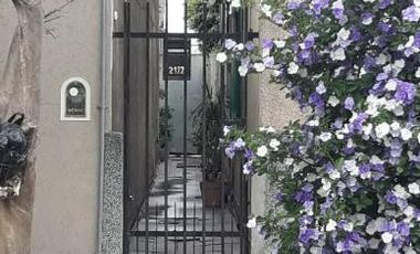 Departamento Tipo Casa en venta en Caseros