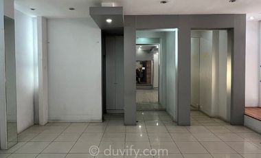 Local Comercial en Arriendo en Bombero Adolfo Ossa esquina con Paseo Ahumada, Santiago