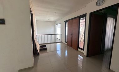 Rumah Strategis 8 Menit ke RSIA Bina Medika Bintaro Siap Huni J-46146