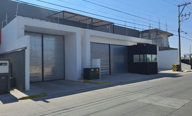 VENTA EDIFICIO DE OFICINAS, ALMACEN, ZONA CUAUTLANCINGO!!