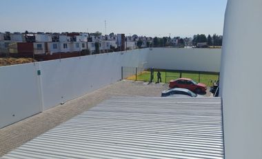 VENTA EDIFICIO DE OFICINAS, ALMACEN, ZONA CUAUTLANCINGO!!