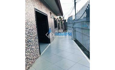 Se vende o se alquila casa con grandes espacios, hermosa y céntrica