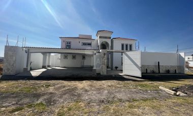 Casa sola en venta en Llano Grande, Metepec, México