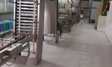 Pabrik di Jenggolo Sidoarjo, Hadap Timur