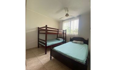 CASA DE VENTA EN CONJUNTO HABITACIONAL TONSUPA AN
