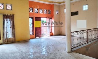 RUMAH MURAH TENGAH KOTA PAKJO