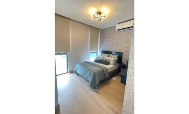 EXPLORA CASAS UNIFAMILIARES
