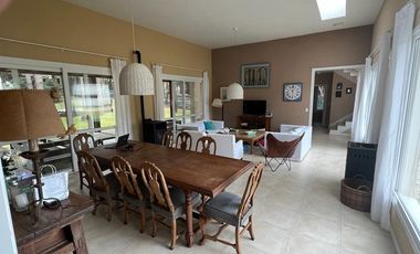 Casa - Barrio Costa Esmeralda