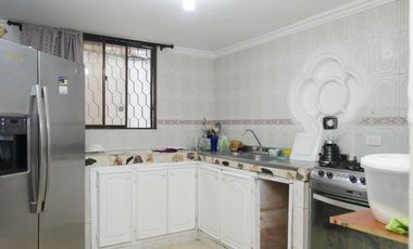 Casa con Apartamento en Alcazares, Santa Marta