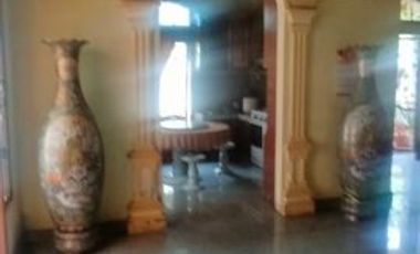 di jual cepat rumah second kondisi terawat di jl cemara gading soekarno hatta
