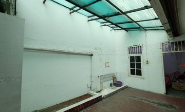 Rumah Klasik Akses Jalan 2 Mobil di Tebet Utara