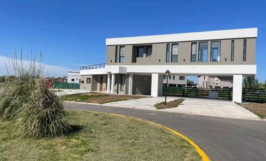 Casa en venta en Loma Verde