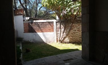 EN VENTA CASA EN CLUB DE GOLF TEQUISQUIAPAN