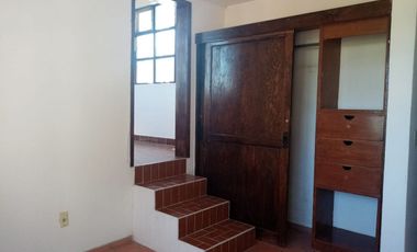 EN VENTA CASA EN CLUB DE GOLF TEQUISQUIAPAN