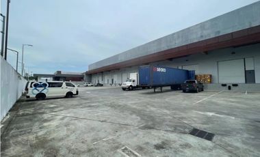 Se Alquila Amplias Galeras en Juan Diaz 440mt2 sobre via principal!!