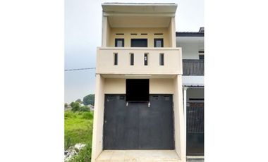 Rumah baru siap huni 2 lantai Cimahi Utara shm strategis