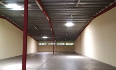 Amplia galera ubicada en El Crisol (ID 12071)