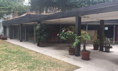 CASA EN LOMAS DE CHAPULTEPEC