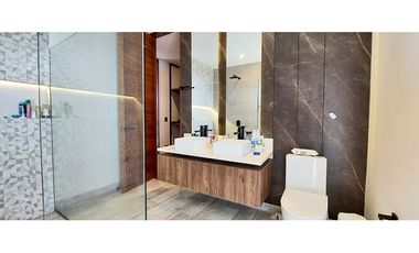 Vendo Moderna casa de 2 pisos, unidad cerrada, Llanogrande