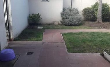 SE VENDE CASA 3 AMBIENTES ZONA PLAYA