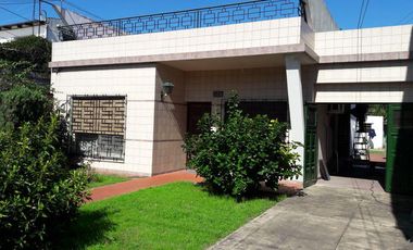 Casa en  Villa Dominico