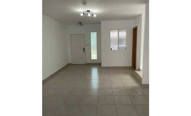 ALQUILER CASA BRISAS DEL GOLF