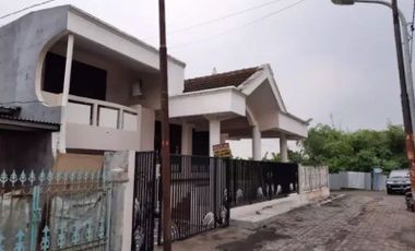 Rumah 2 Lantai Pondok Manggala Balas Klumprik Wiyung