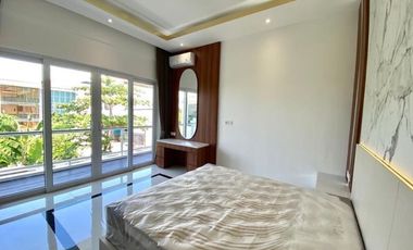Villa Baru style Modern dekat Pantai Double Six Seminyak