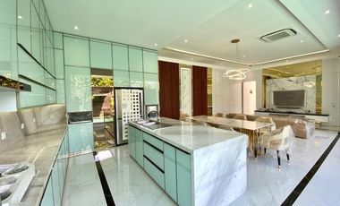 Villa Baru style Modern dekat Pantai Double Six Seminyak