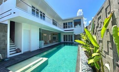 Villa Baru style Modern dekat Pantai Double Six Seminyak