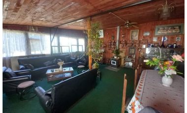 Hermosa Parcela con Casa - Restaurant con ubicación privilegiada.