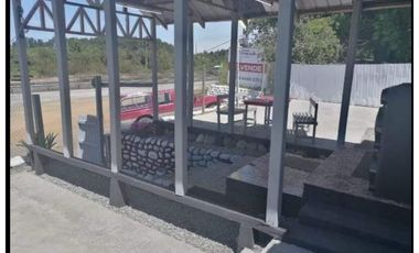 Hermosa Parcela con Casa - Restaurant con ubicación privilegiada.