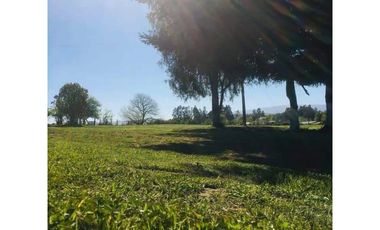 Hermosa Parcela con Casa - Restaurant con ubicación privilegiada.