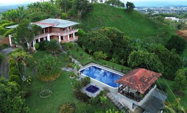 finca en venta en via altagracia. Cod V4831