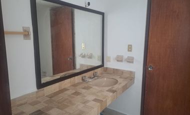 CASA EN RENTA EN LOMAS 1ra SECC SLP