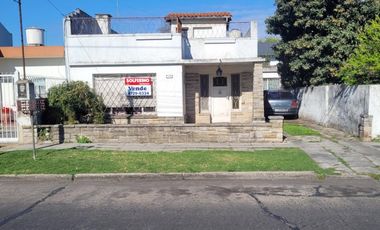 Casa en venta en San Isidro, Villa Adelina