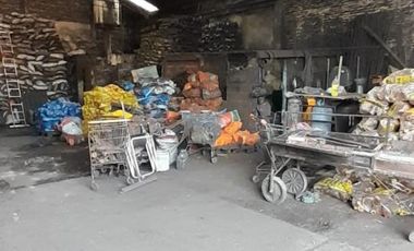 SE VENDE LOCAL  SOBRE AVENIDA MAS GALPON DE 360 M2  EN GUERNICA