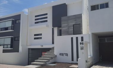 Casa en venta nueva en Colinas de Juriquilla