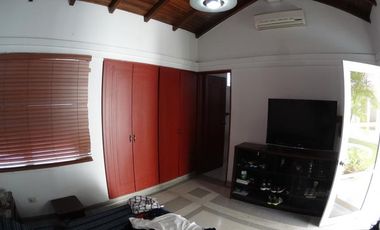 casa en venta en la floresta. Cod V19764