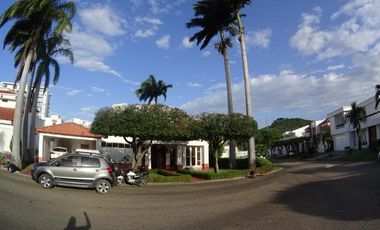 casa en venta en la floresta. Cod V19764