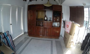 casa en venta en la floresta. Cod V19764