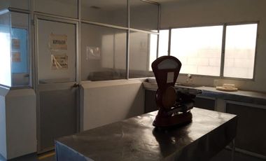 edificio en arriendo en las delicias. Cod A94169