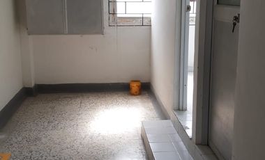 edificio en arriendo en las delicias. Cod A94169