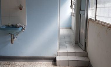 edificio en arriendo en las delicias. Cod A94169