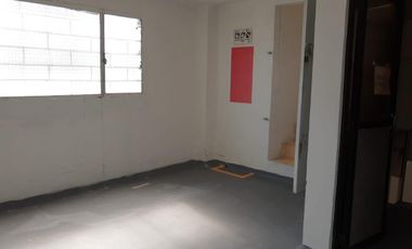 edificio en arriendo en las delicias. Cod A94169