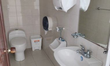 oficina en arriendo en latino. Cod A10974