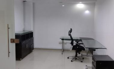 oficina en arriendo en latino. Cod A10974