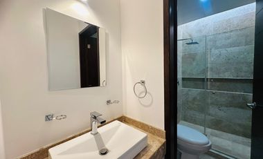 VENTA CASA EN LOMAS DE CHAPULTEPEC