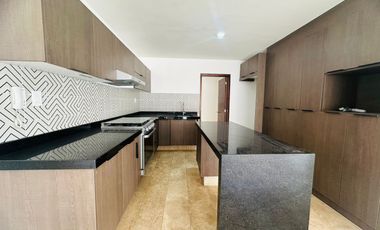 VENTA CASA EN LOMAS DE CHAPULTEPEC