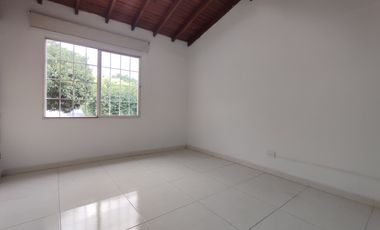 casa en venta en niza. Cod V30023
